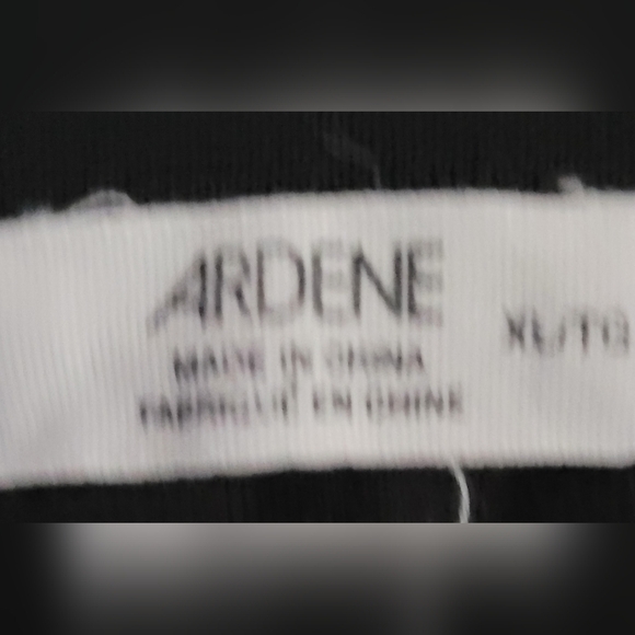 ardene collard black cropped top - Picture 2 of 3